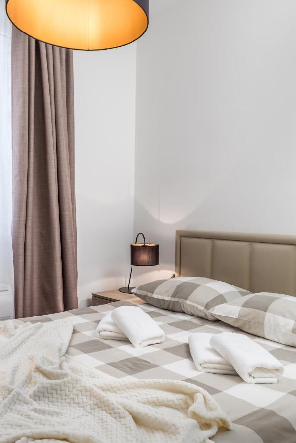 Apartment Palmas Opatija Buitenkant foto